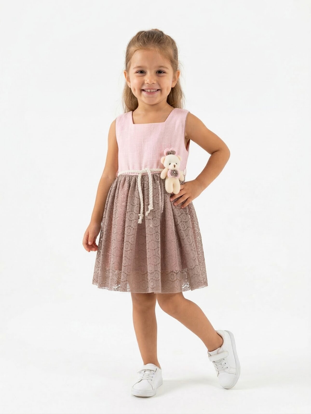 Pamuklu Keten Güpür Etekli Ayıcık Aksesuarlı Kız Bebek Elbise