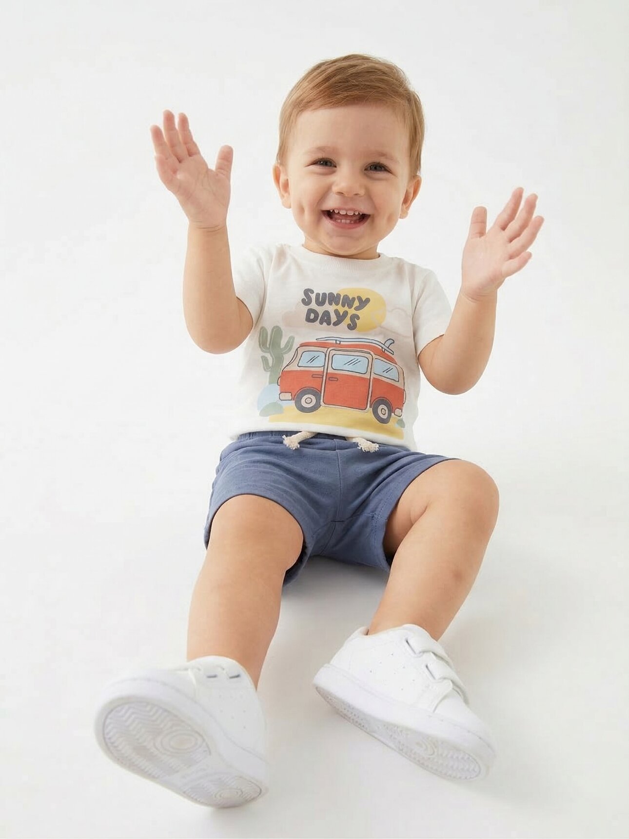 Pamuklu 3 Boyutlu Karavan Detaylı Erkek Bebek 2li Şortlu Takım