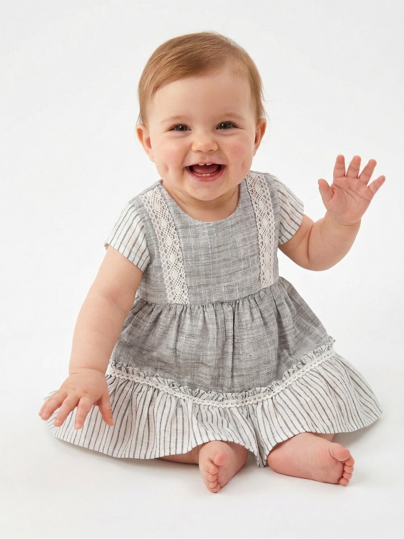 Pamuk Dantel Detaylı Kız Bebek Elbise