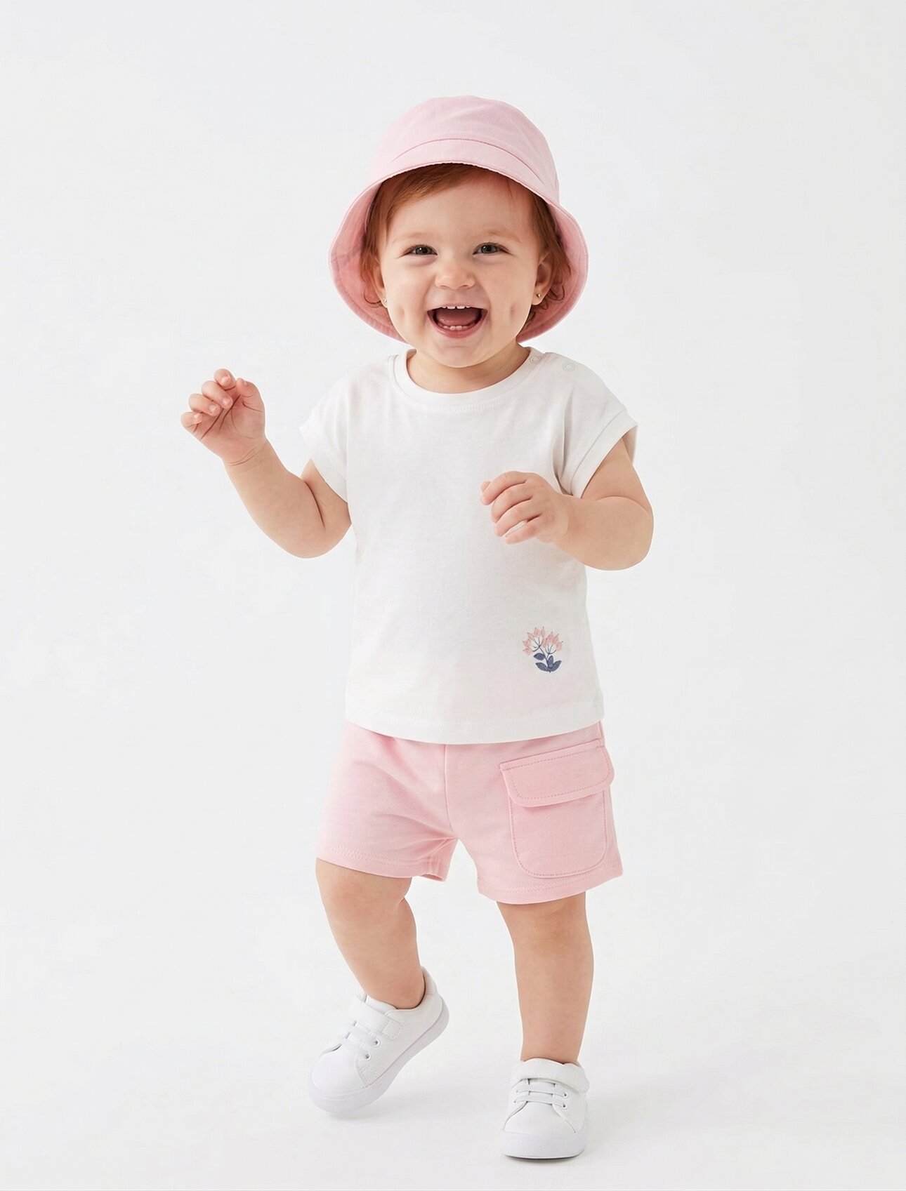 Pamuklu Çiçek İşlemeli Şapkalı Şortlu 3lu Kız Bebek Takım