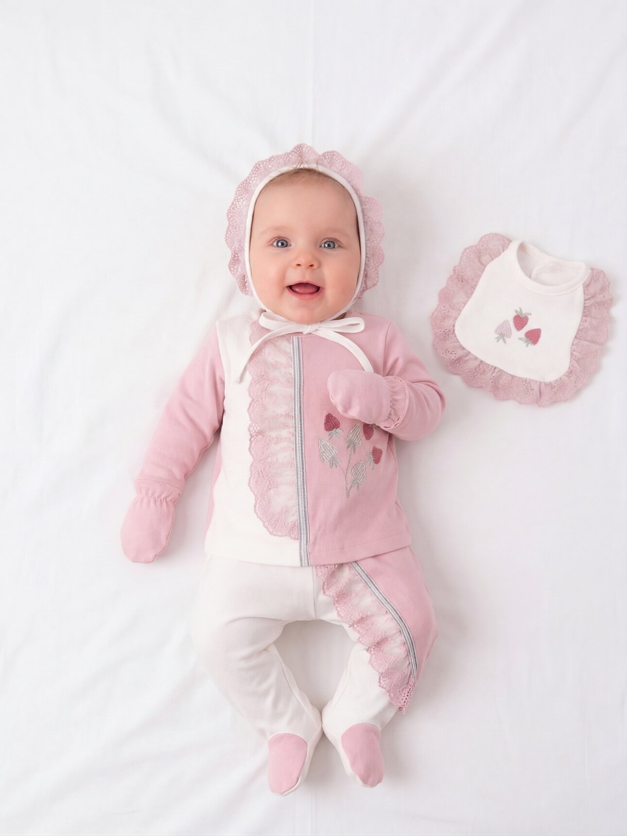 Organik Çilek Desenli Kız Bebek 3lü Takım