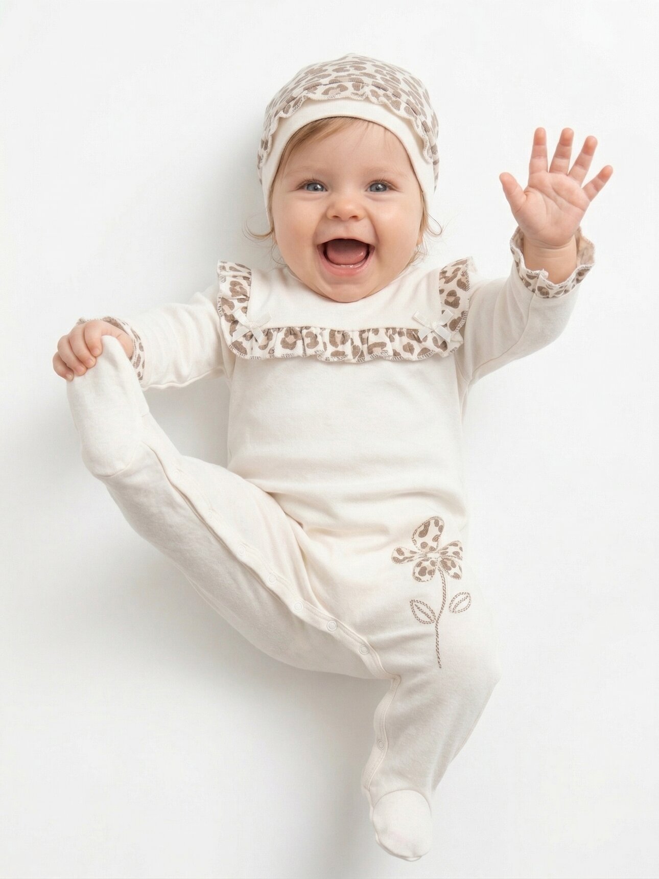 Mevsimlik Pamuklu Leopar Detaylı Şapkalı Kız Bebek 2li Tulum Takım
