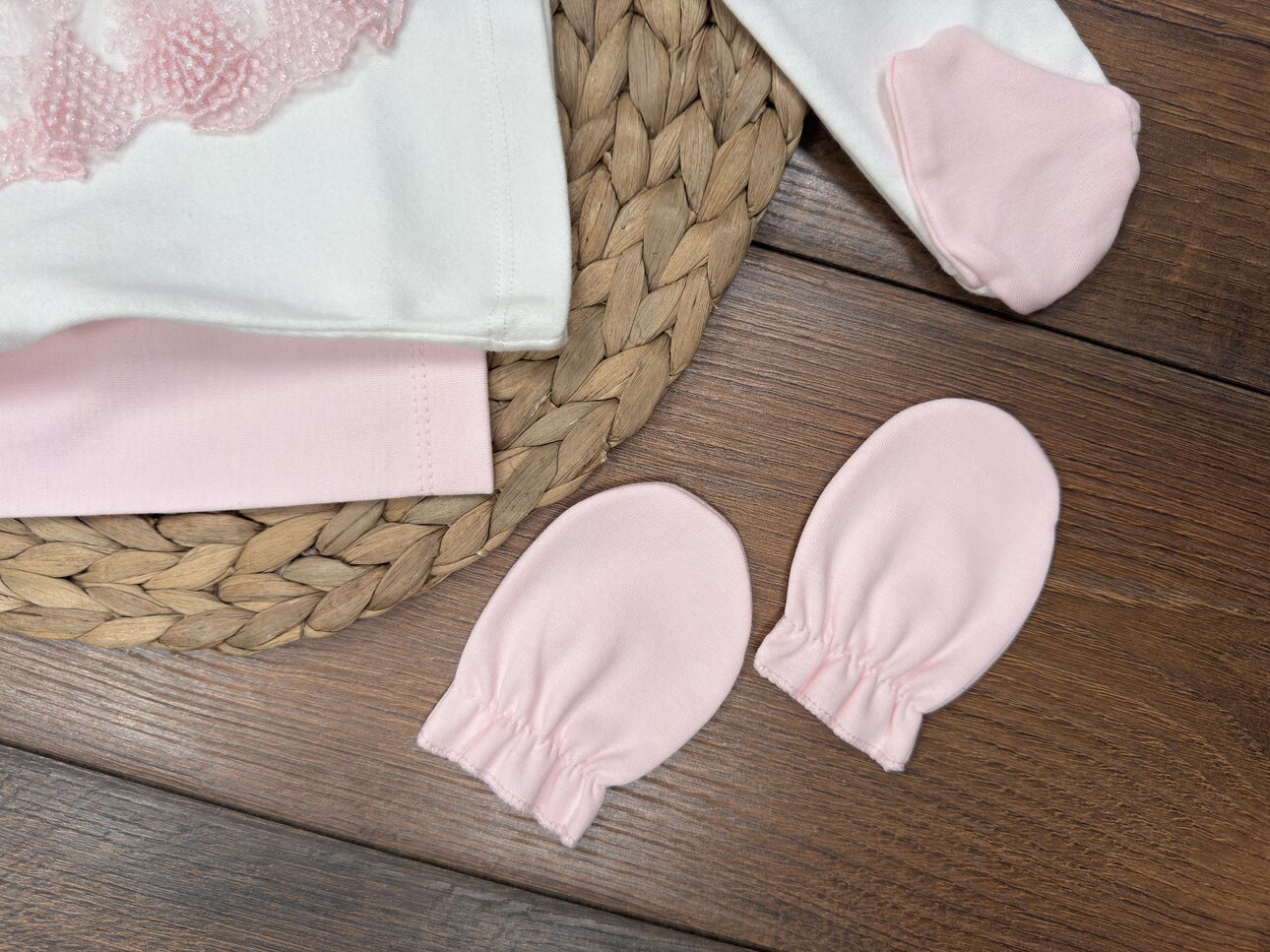 Yenidoğan Pamuk Nakış Detaylı 5li Kız Bebek Hastane Çıkış Seti