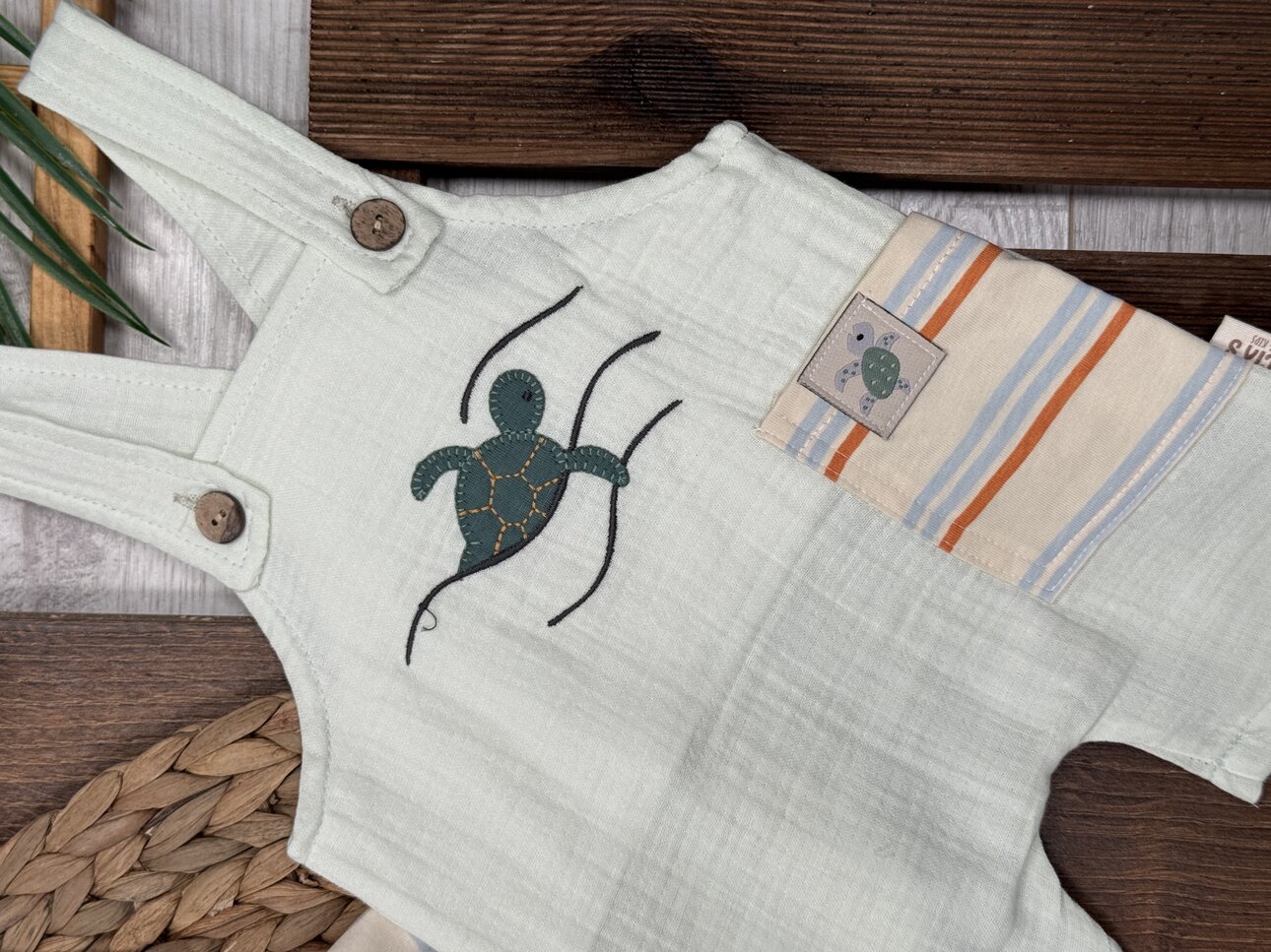 Pamuklu Kaplumbağa Desenli  Müslin 2li Erkek Bebek Tulum Salopet