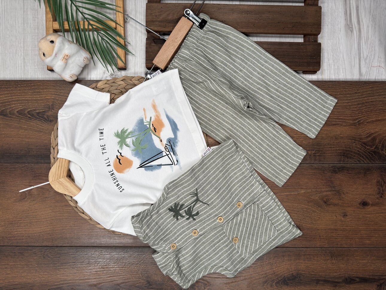 Pamuklu Çizgili Palmiye Detaylı 3lü Erkek Bebek Takım