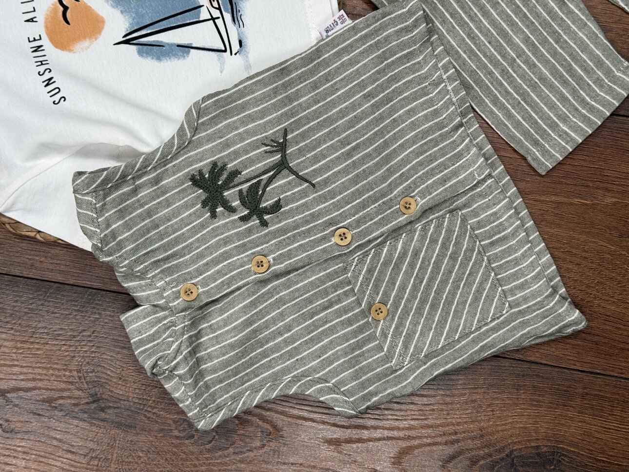 Pamuklu Çizgili Palmiye Detaylı 3lü Erkek Bebek Takım